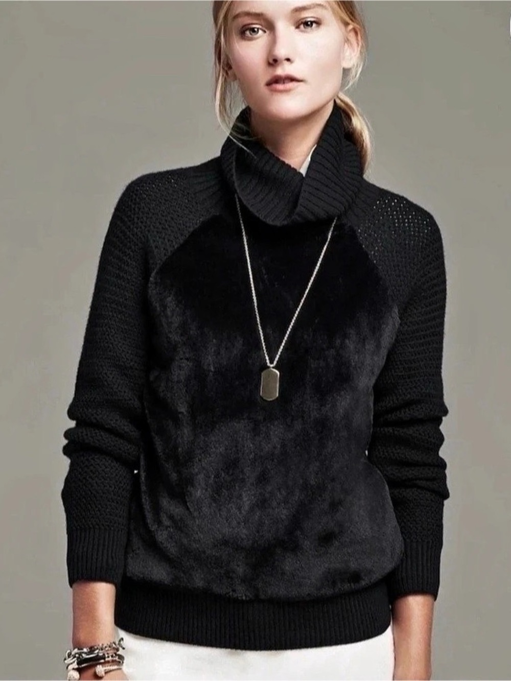 Banana Republic Cowl Neck Sweater with faux Fur in Black Size Medium